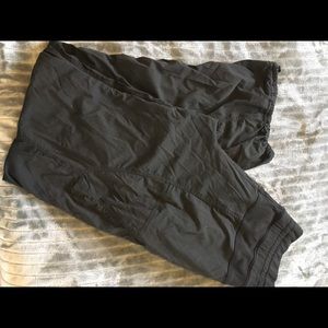 Lululemon dance studio pants LONG size 8 unlined